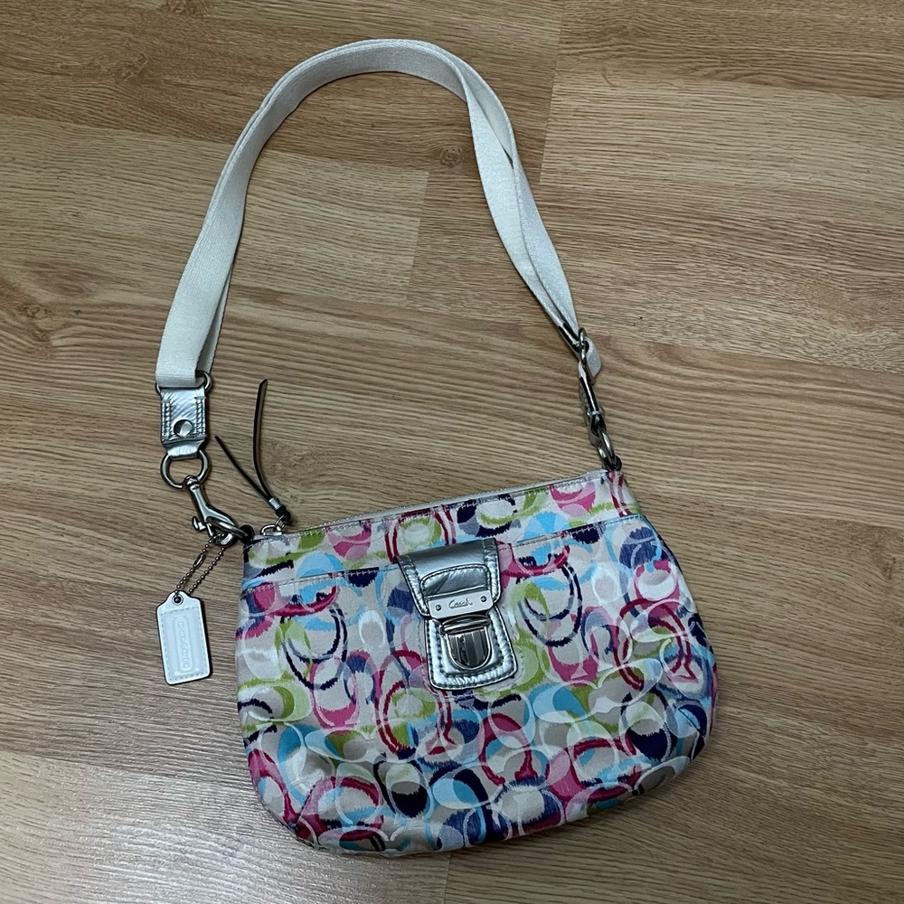 Coach Poppy Embossed Signature Crossbody Swing Pack Purse Handbag Multi Colors